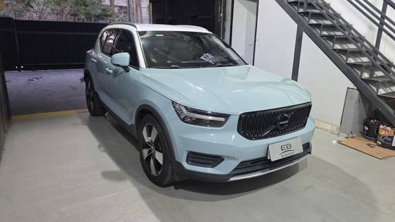 VOLVO XC40 2.0 T5 GASOLINA MOMENTUM AWD GEARTRONIC VOLVO XC40 2.0 T5 GASOLINA MOMENTUM AWD GEARTRONIC